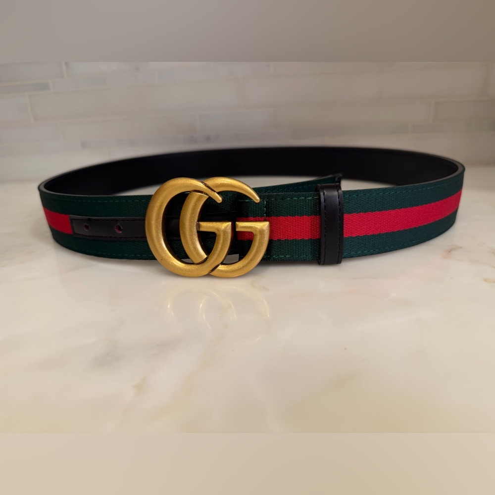 GUCCI GG Logo Buckle
Wide Canvas Leather Belt